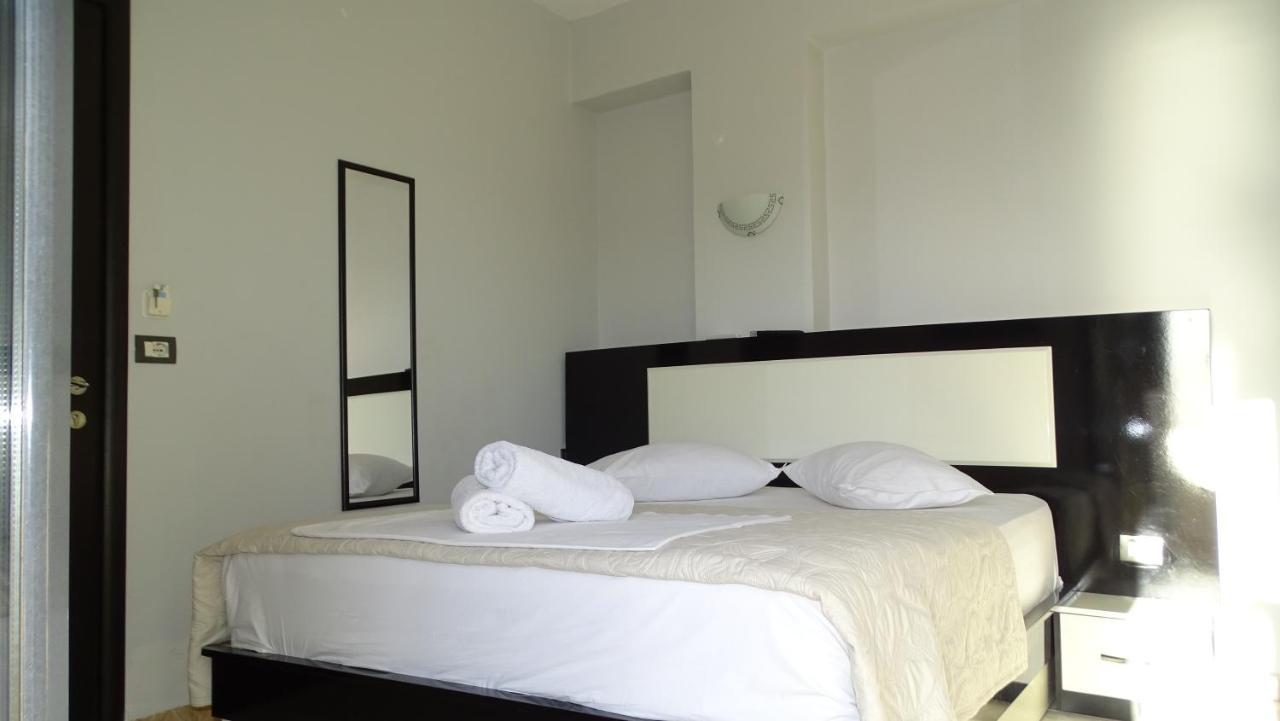 Hotel Ardiani 卡萨米尔 外观 照片